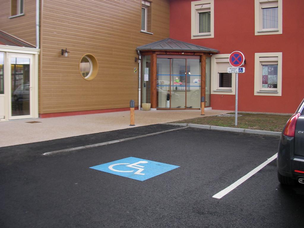 Les Etoiles Du Forez Savigneux  Exterior photo